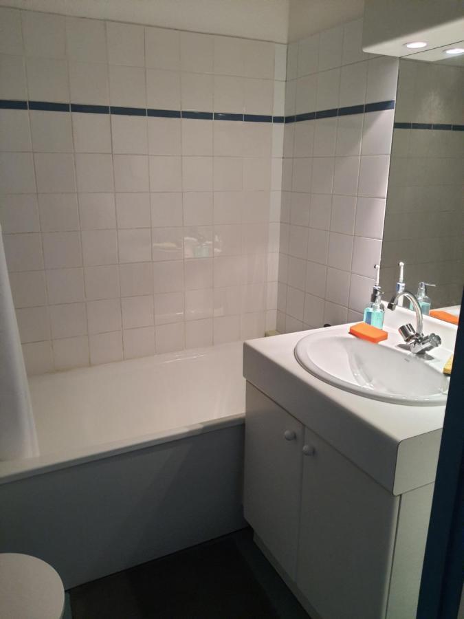 Studio Dans Residence Pour Location Courte Duree Et Etudiants Parking Gratuit Gieres Exterior photo