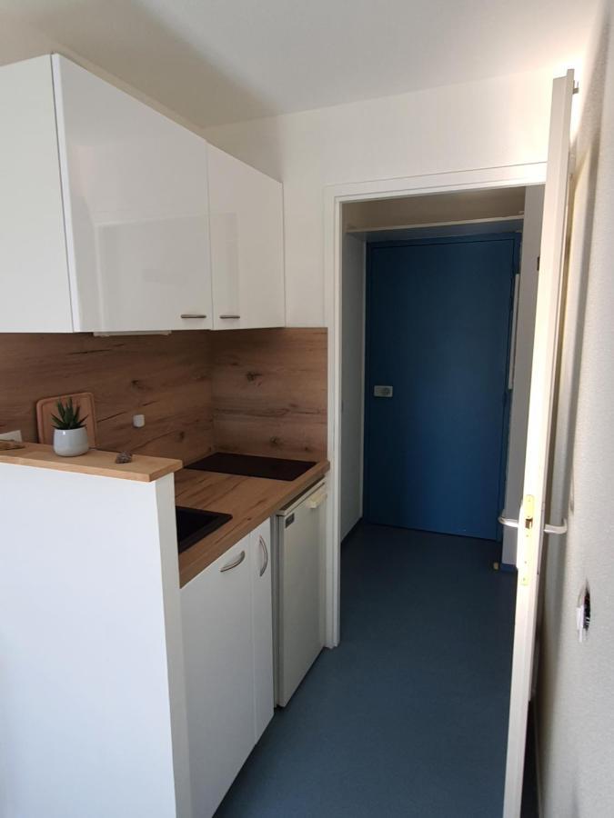 Studio Dans Residence Pour Location Courte Duree Et Etudiants Parking Gratuit Gieres Exterior photo